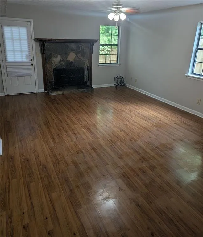 945 Hemingway Road Stone Mountain, GA 30088