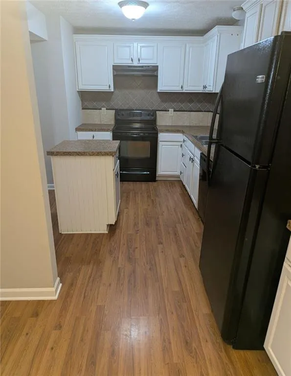 945 Hemingway Road Stone Mountain, GA 30088