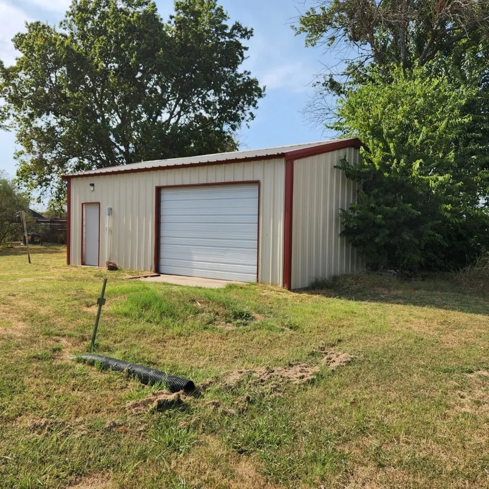 1209 Sherman Street Tioga, TX 76271