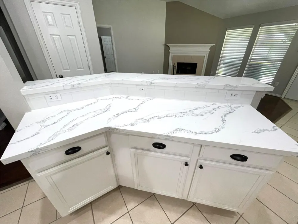 6704 Kevincrest Drive Pearland, TX 77584
