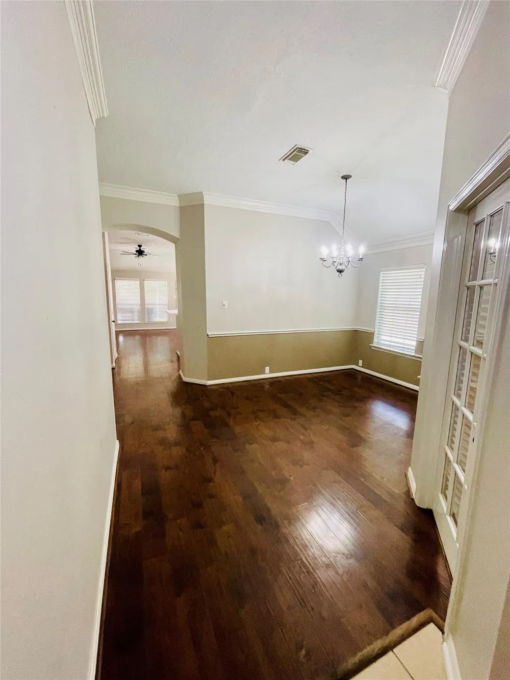 6704 Kevincrest Drive Pearland, TX 77584