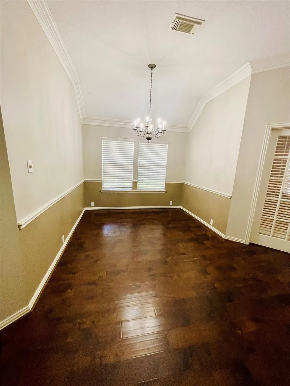6704 Kevincrest Drive Pearland, TX 77584
