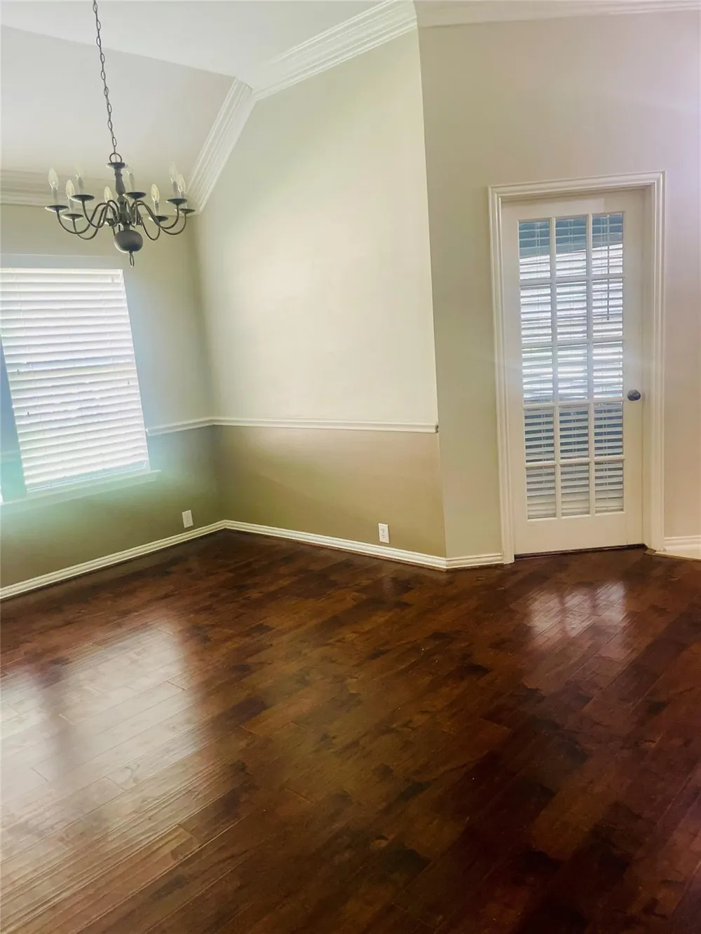 6704 Kevincrest Drive Pearland, TX 77584