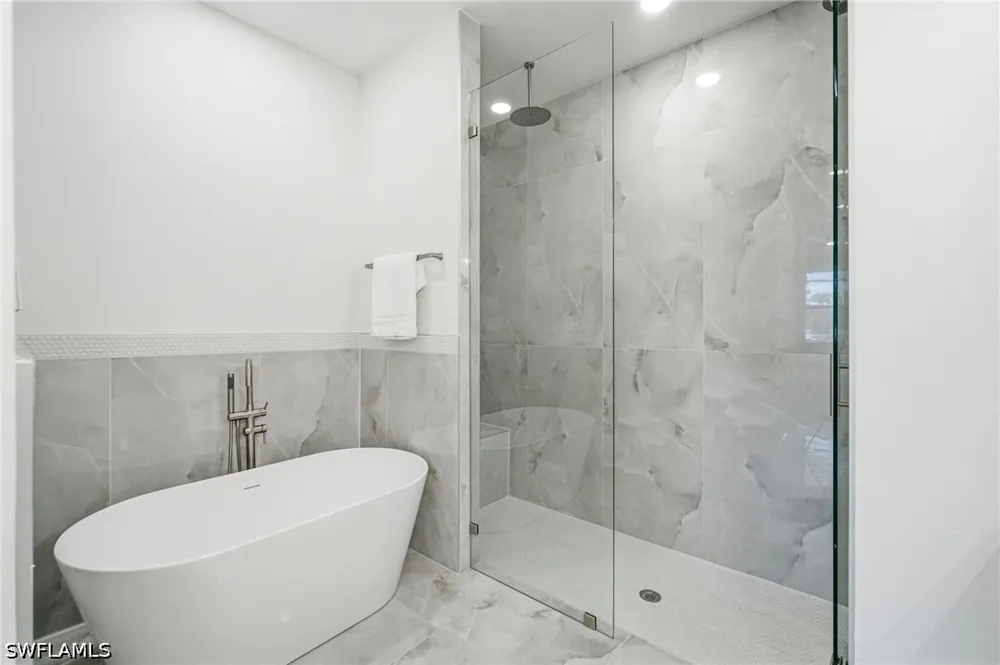 NW 21st Terrace Cape Coral, FL 33993
