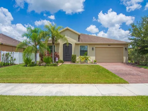 9880 Verona Manor