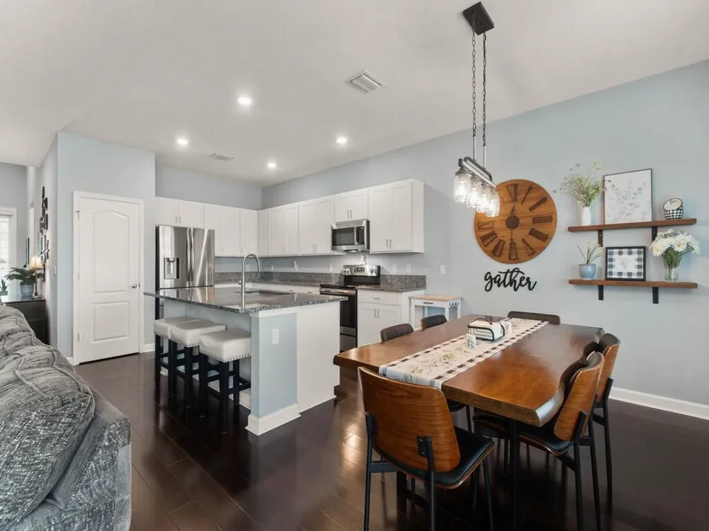 9880 Verona Manor Vero Beach, FL 32966