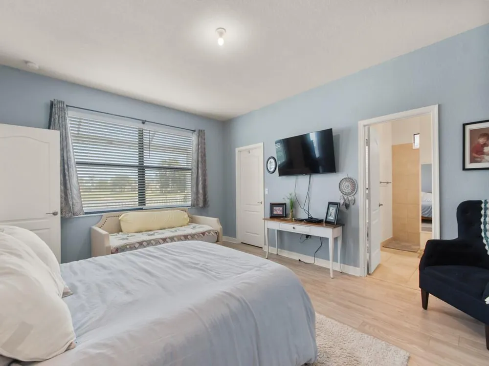 9880 Verona Manor Vero Beach, FL 32966