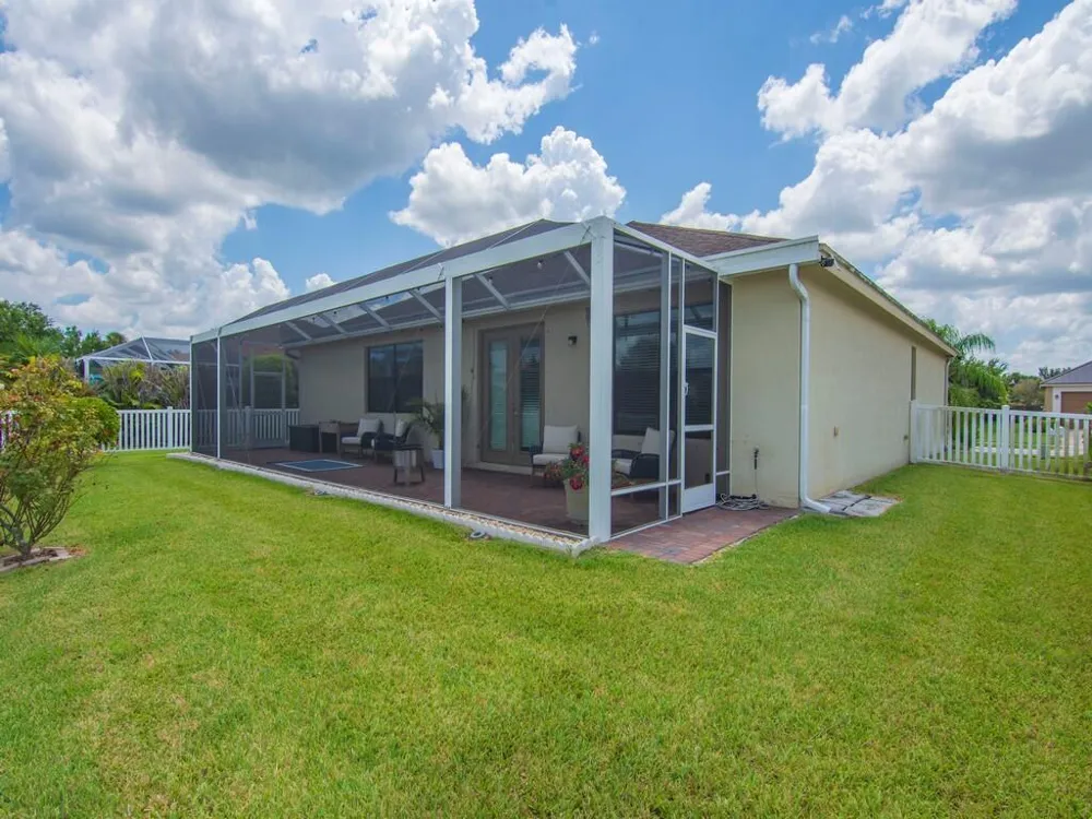 9880 Verona Manor Vero Beach, FL 32966