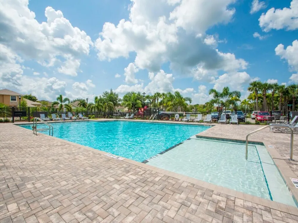 9880 Verona Manor Vero Beach, FL 32966