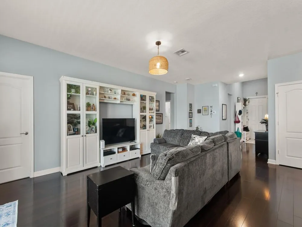 9880 Verona Manor Vero Beach, FL 32966
