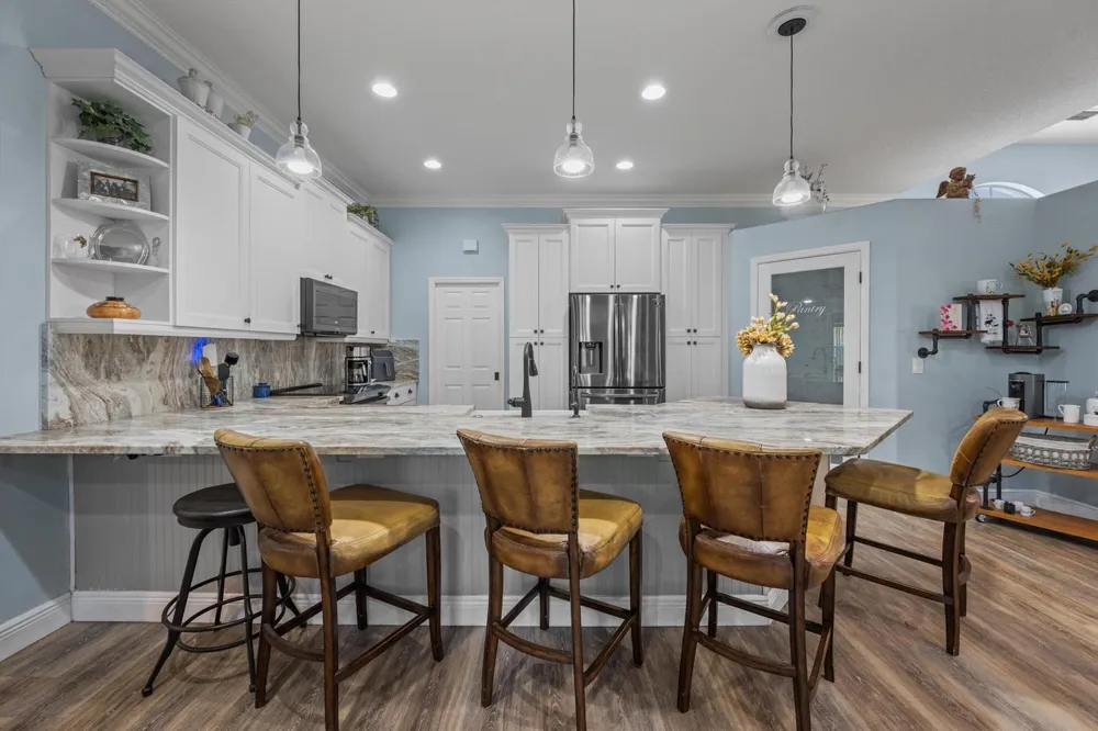 2558 PALM DEER DRIVE 