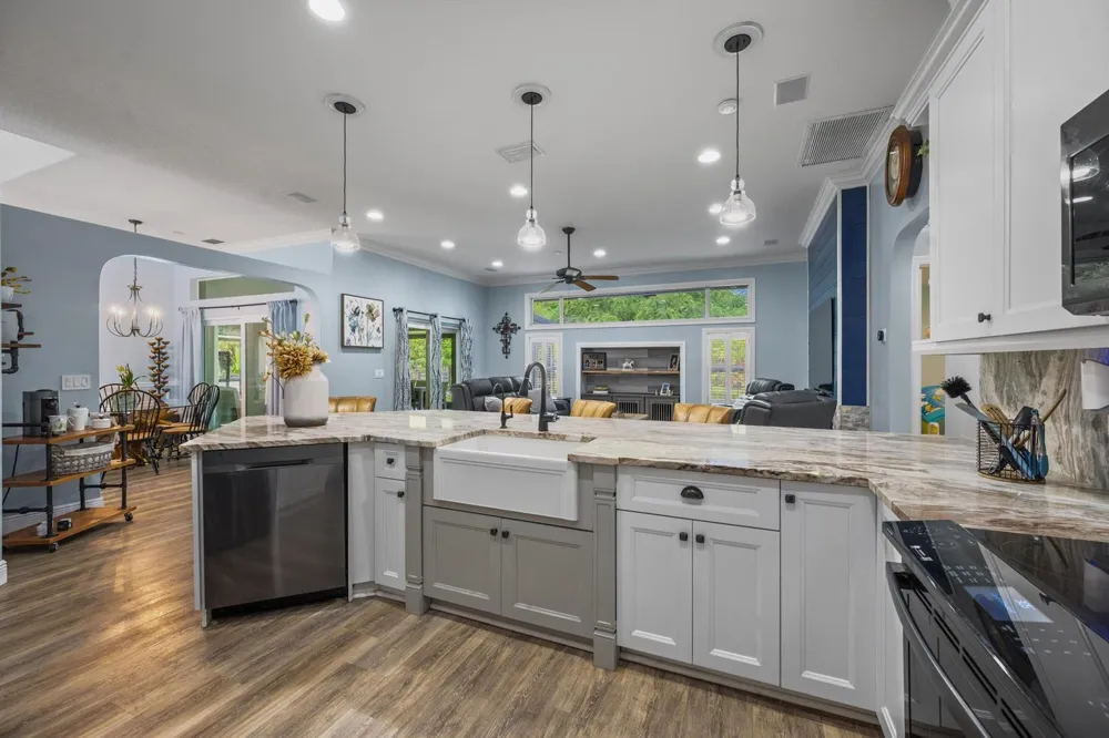 2558 PALM DEER DRIVE 