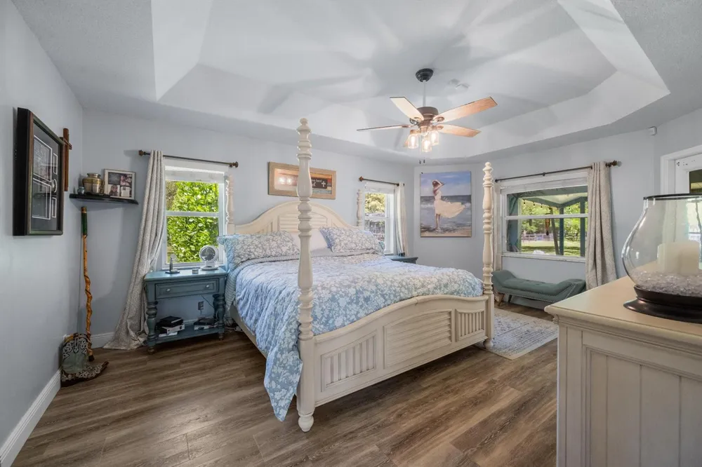 2558 PALM DEER DRIVE 