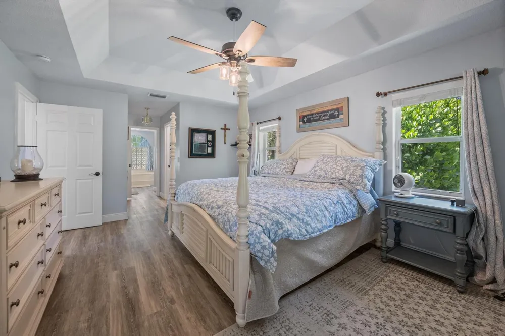 2558 PALM DEER DRIVE 