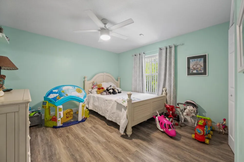 2558 PALM DEER DRIVE 