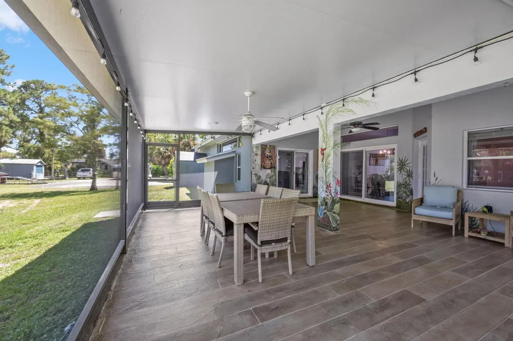 2558 PALM DEER DRIVE 
