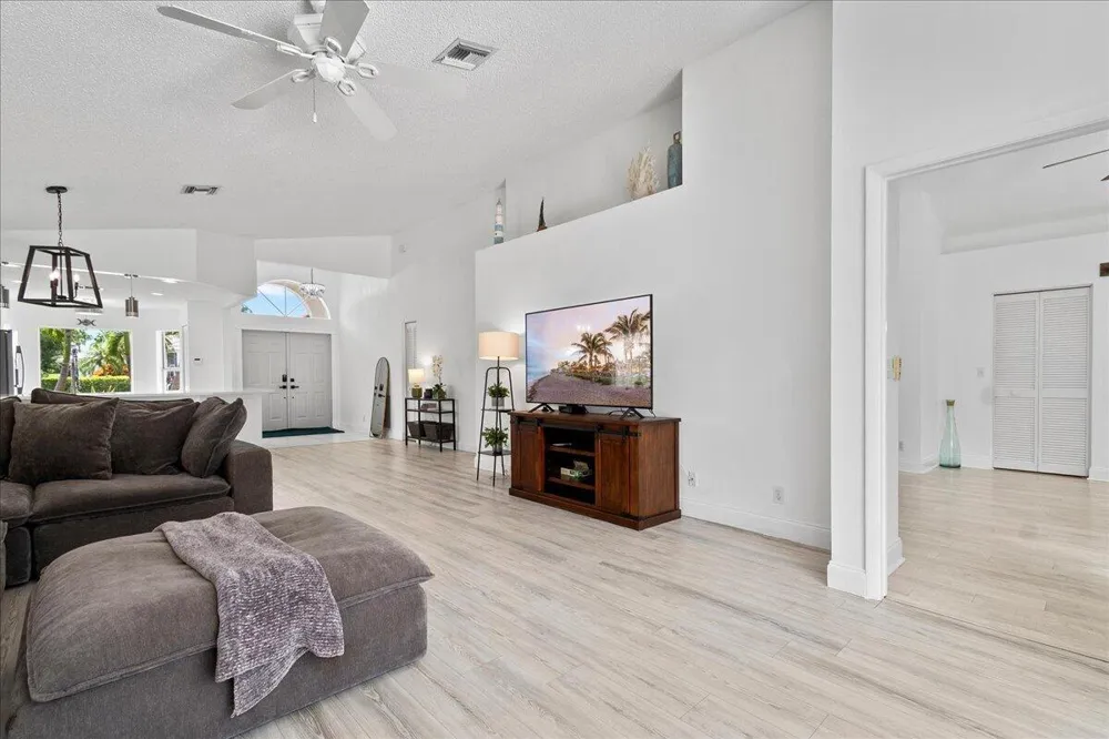 1820 S Club Drive Wellington, FL 33414