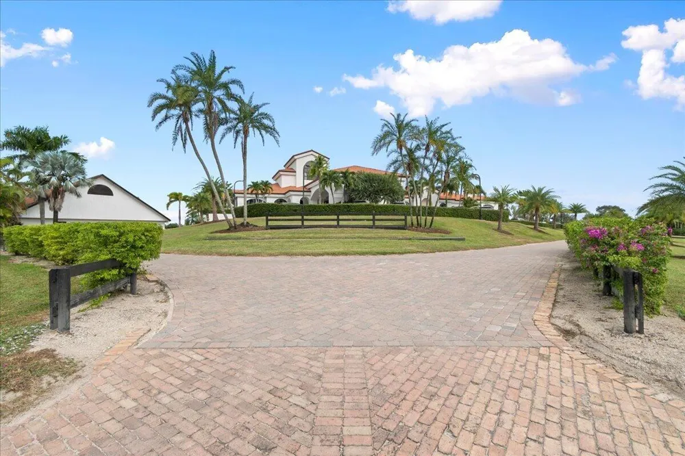 1820 S Club Drive Wellington, FL 33414