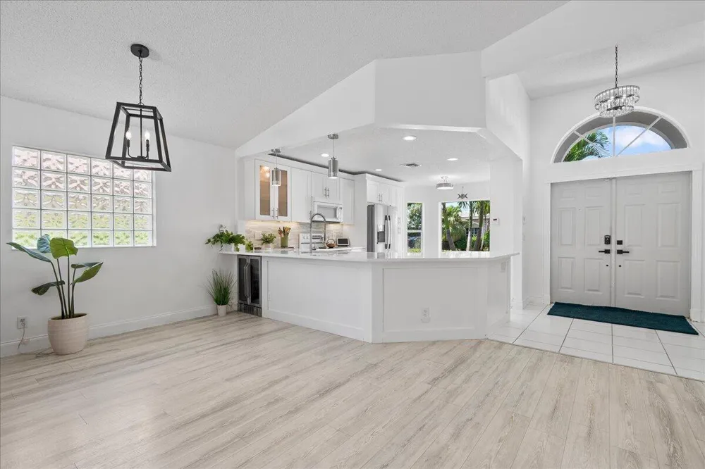 1820 S Club Drive Wellington, FL 33414