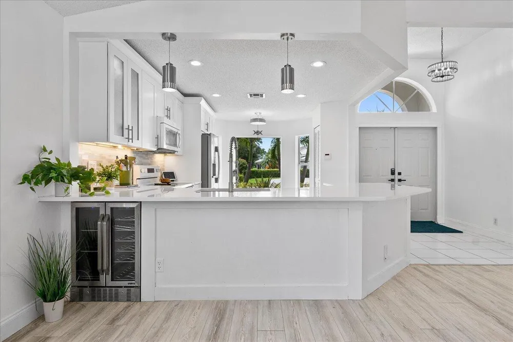 1820 S Club Drive Wellington, FL 33414