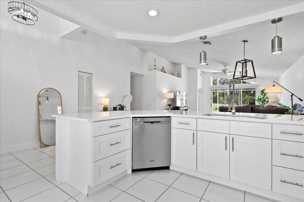 1820 S Club Drive Wellington, FL 33414