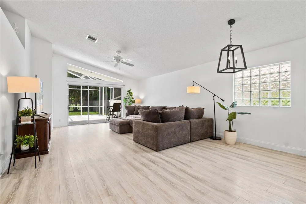 1820 S Club Drive Wellington, FL 33414
