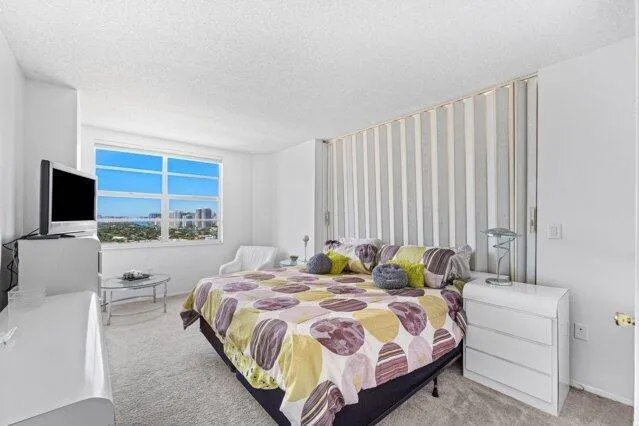1980 S OCEAN DRIVE #18Q Hallandale Beach, FL 33009