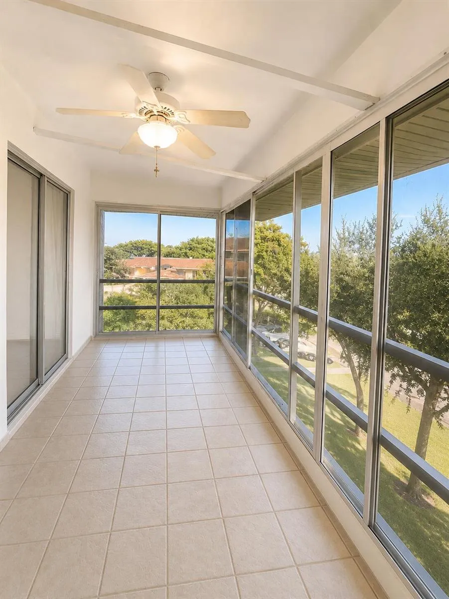5570 Tamberlane Circle #331 Palm Beach Gardens, FL 33418