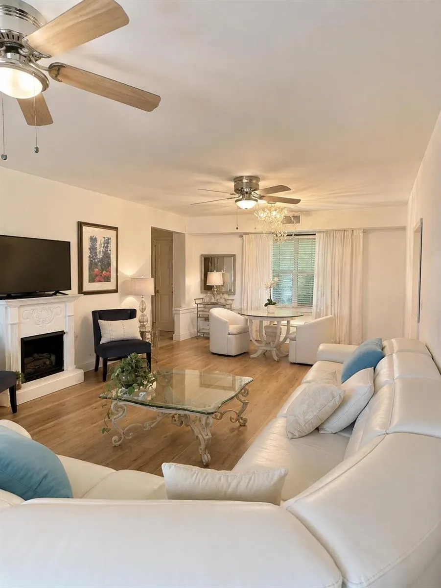 5570 Tamberlane Circle #331 Palm Beach Gardens, FL 33418