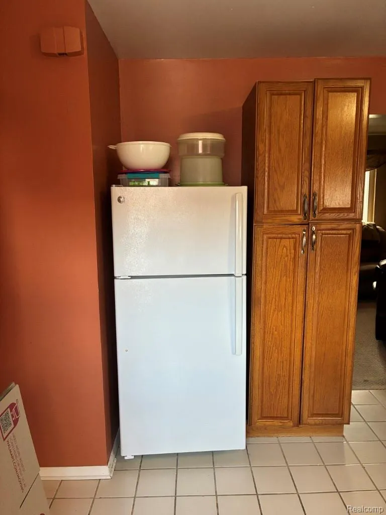 20887 Washington Roseville City, MI 48066