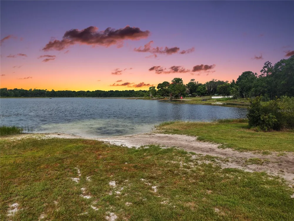 17911 BEACH STREET Umatilla, FL 32784