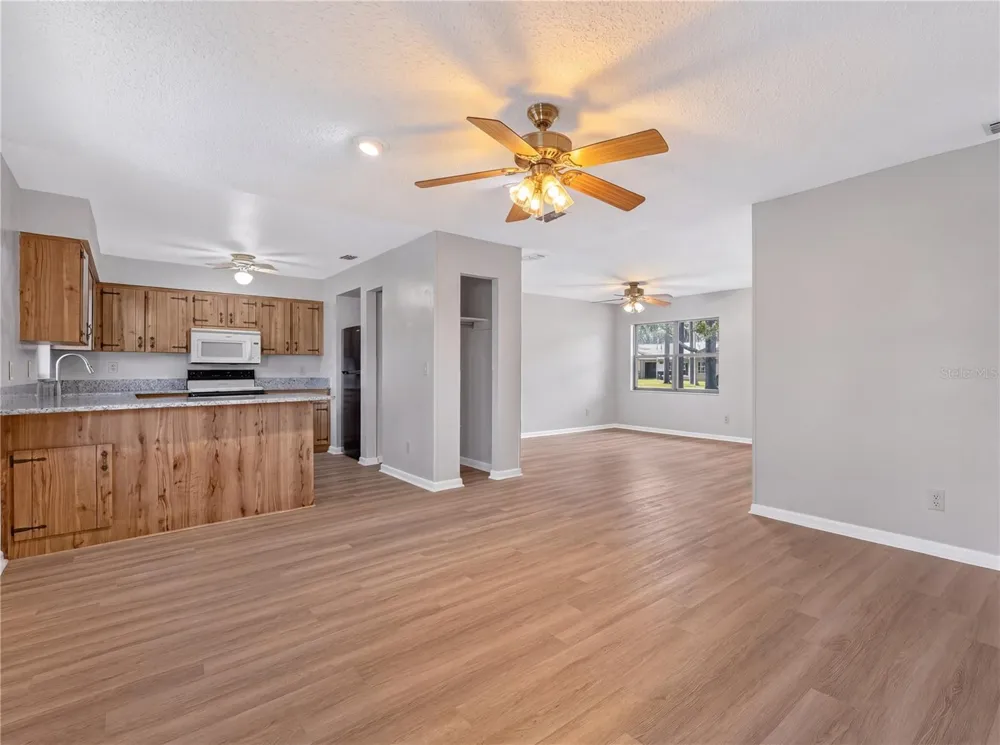 17911 BEACH STREET Umatilla, FL 32784