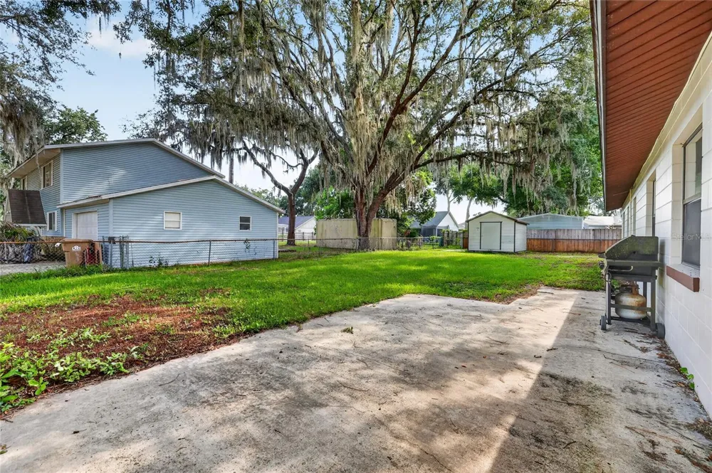 17911 BEACH STREET Umatilla, FL 32784