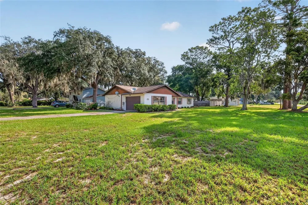 17911 BEACH STREET Umatilla, FL 32784
