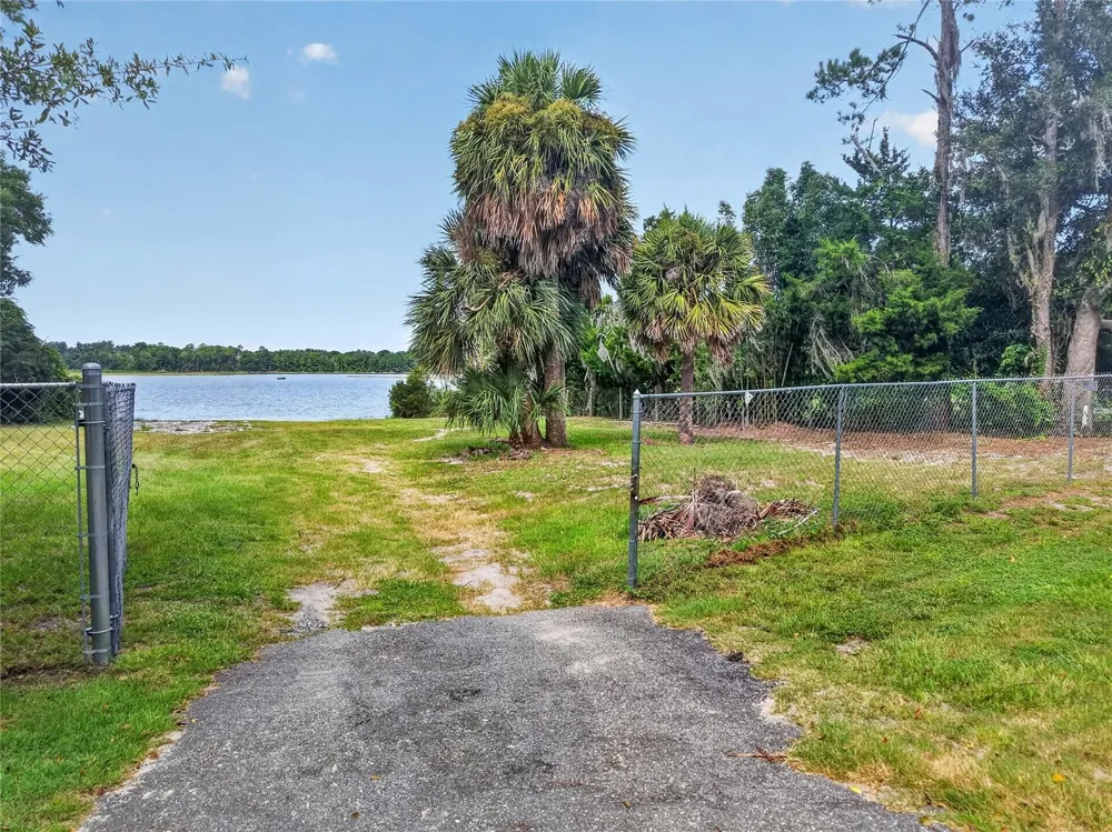 17911 BEACH STREET Umatilla, FL 32784