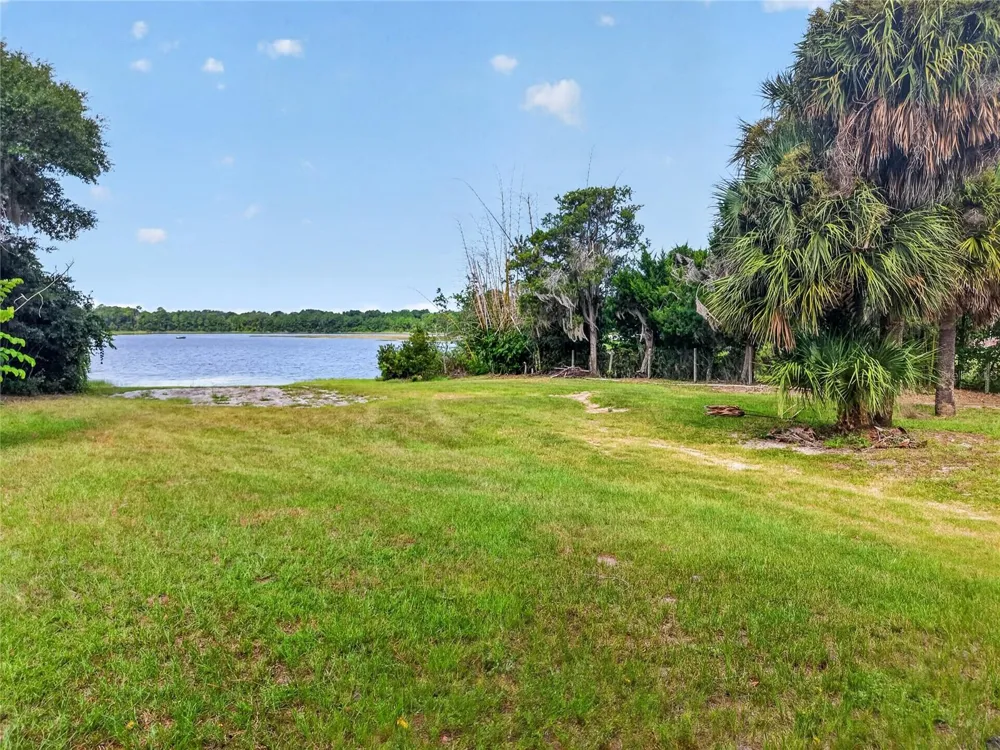 17911 BEACH STREET Umatilla, FL 32784