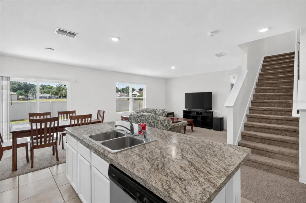 787 AUBURN GROVE CT. Auburndale, FL 33823
