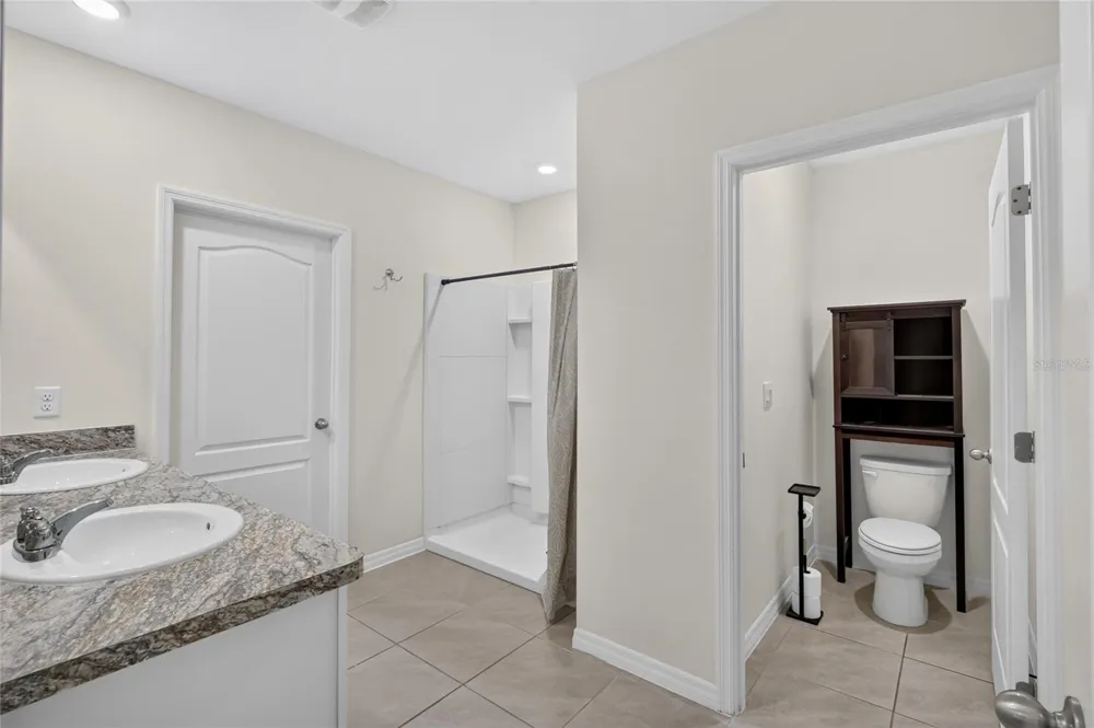 787 AUBURN GROVE CT. Auburndale, FL 33823