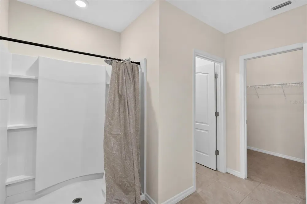787 AUBURN GROVE CT. Auburndale, FL 33823