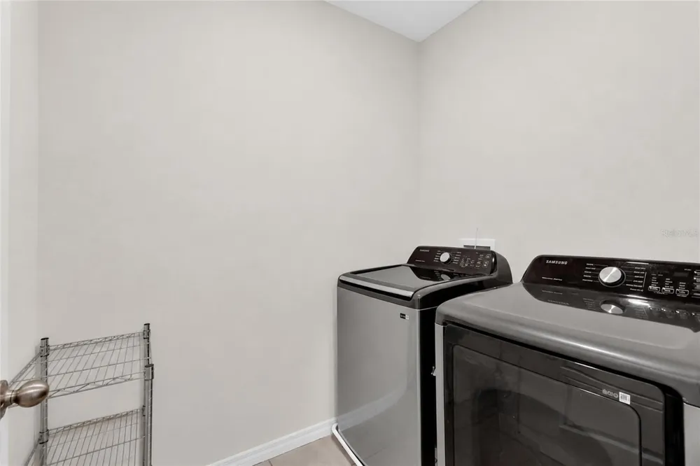 787 AUBURN GROVE CT. Auburndale, FL 33823