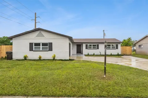 996 SARAZEN DRIVE