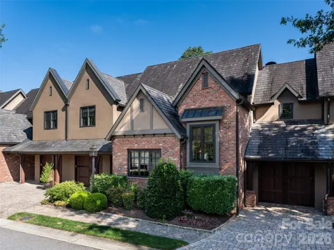 16 Village Oak Drive