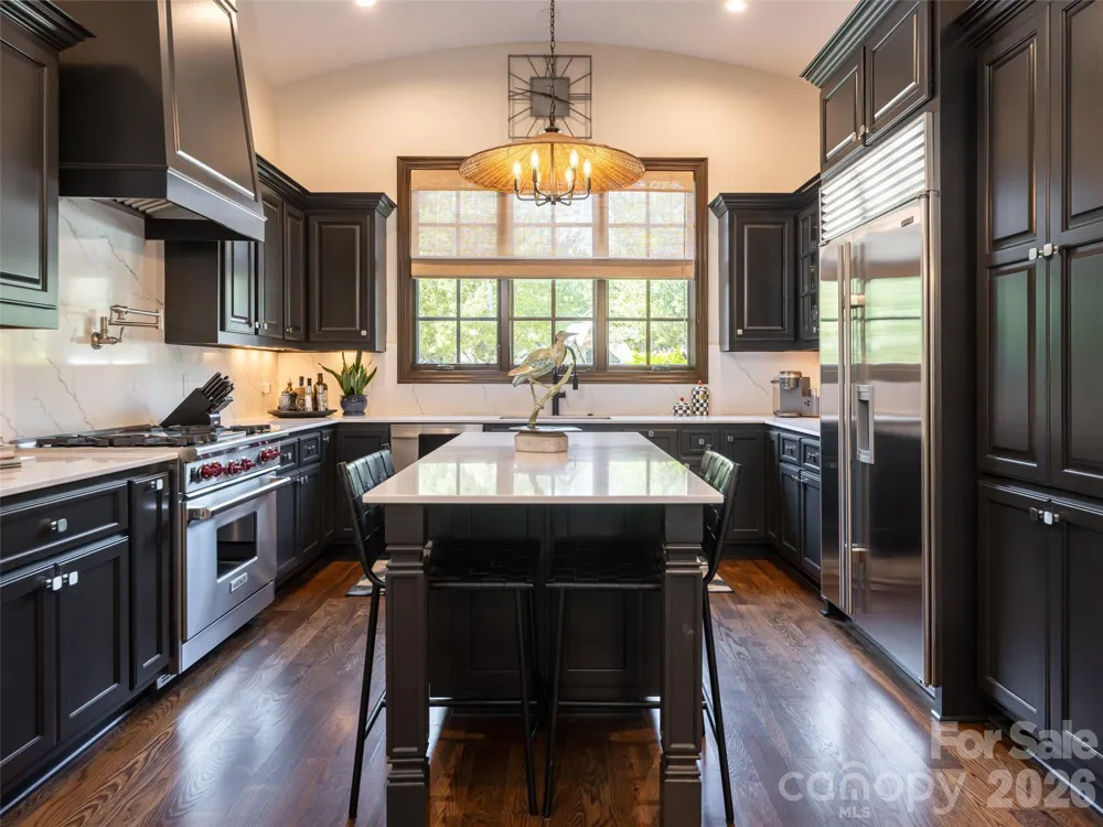16 Village Oak Drive Arden, NC 28704