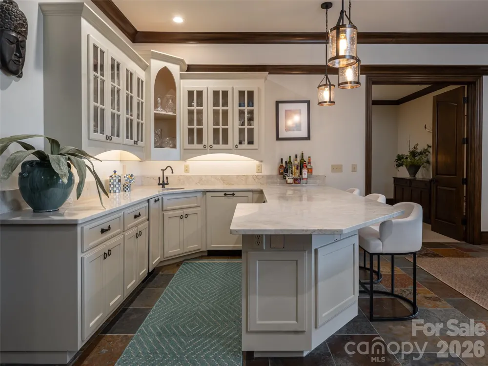 16 Village Oak Drive Arden, NC 28704