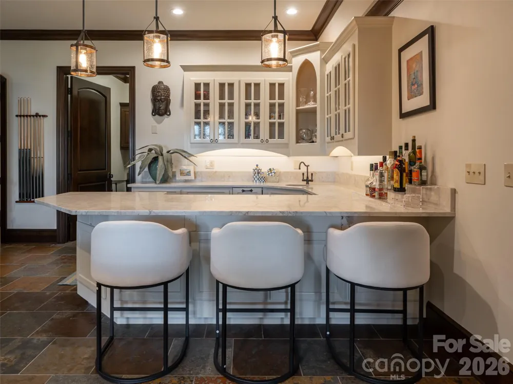 16 Village Oak Drive Arden, NC 28704