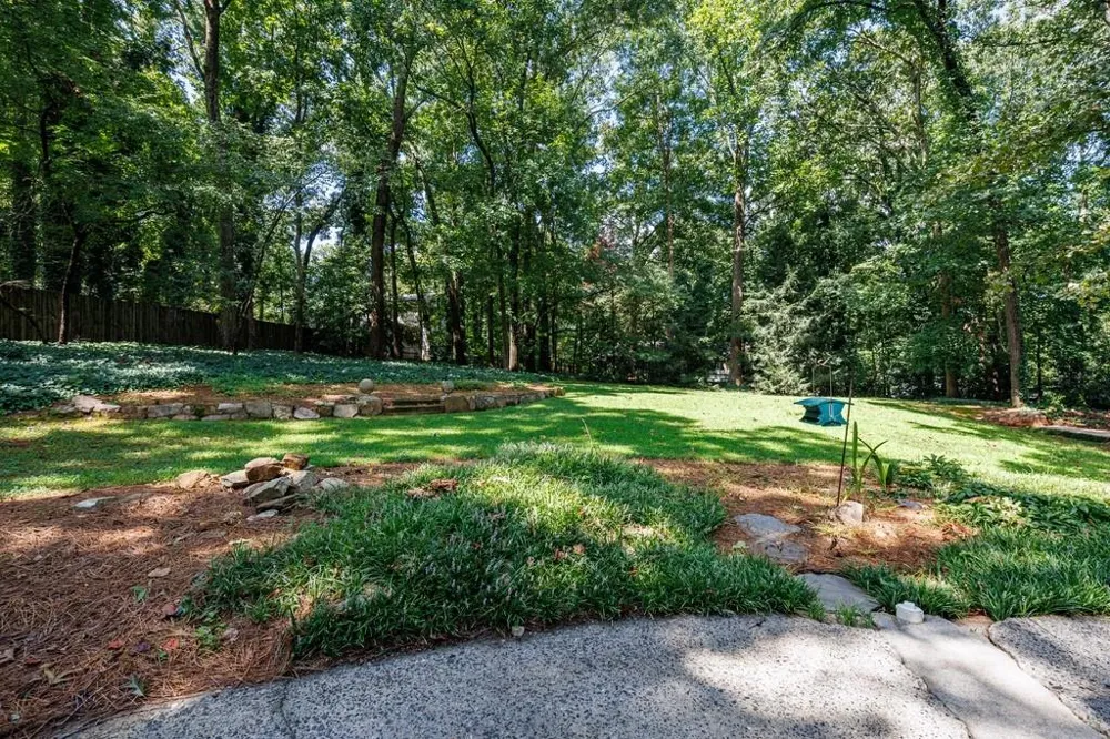 940 Hunterhill Drive Roswell, GA 30075