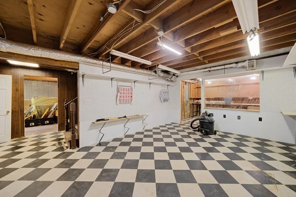 940 Hunterhill Drive Roswell, GA 30075