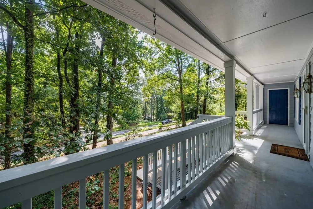 940 Hunterhill Drive Roswell, GA 30075