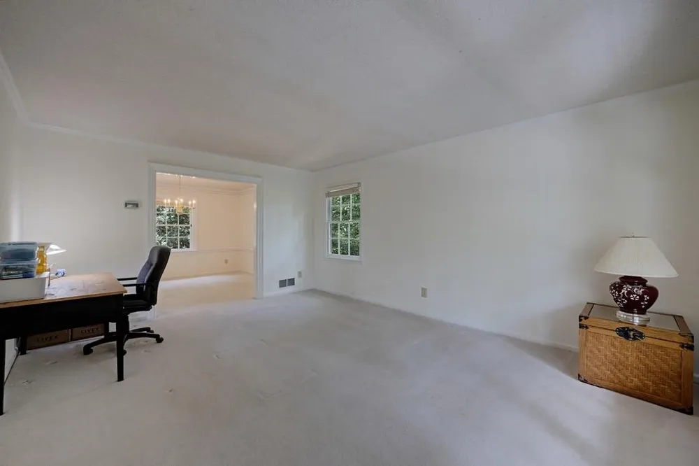 940 Hunterhill Drive Roswell, GA 30075