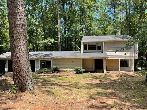 6859 Parkwood Court